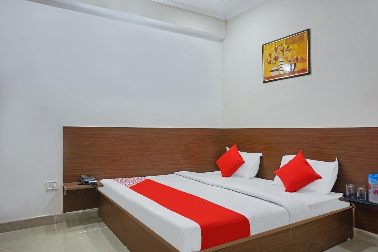 Hotel O Quadis Noida Exteriér fotografie