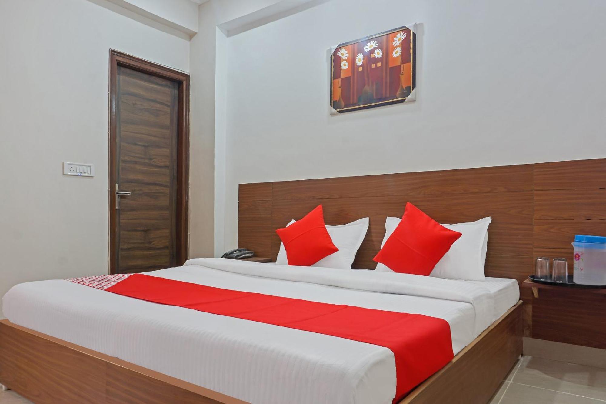 Hotel O Quadis Noida Exteriér fotografie