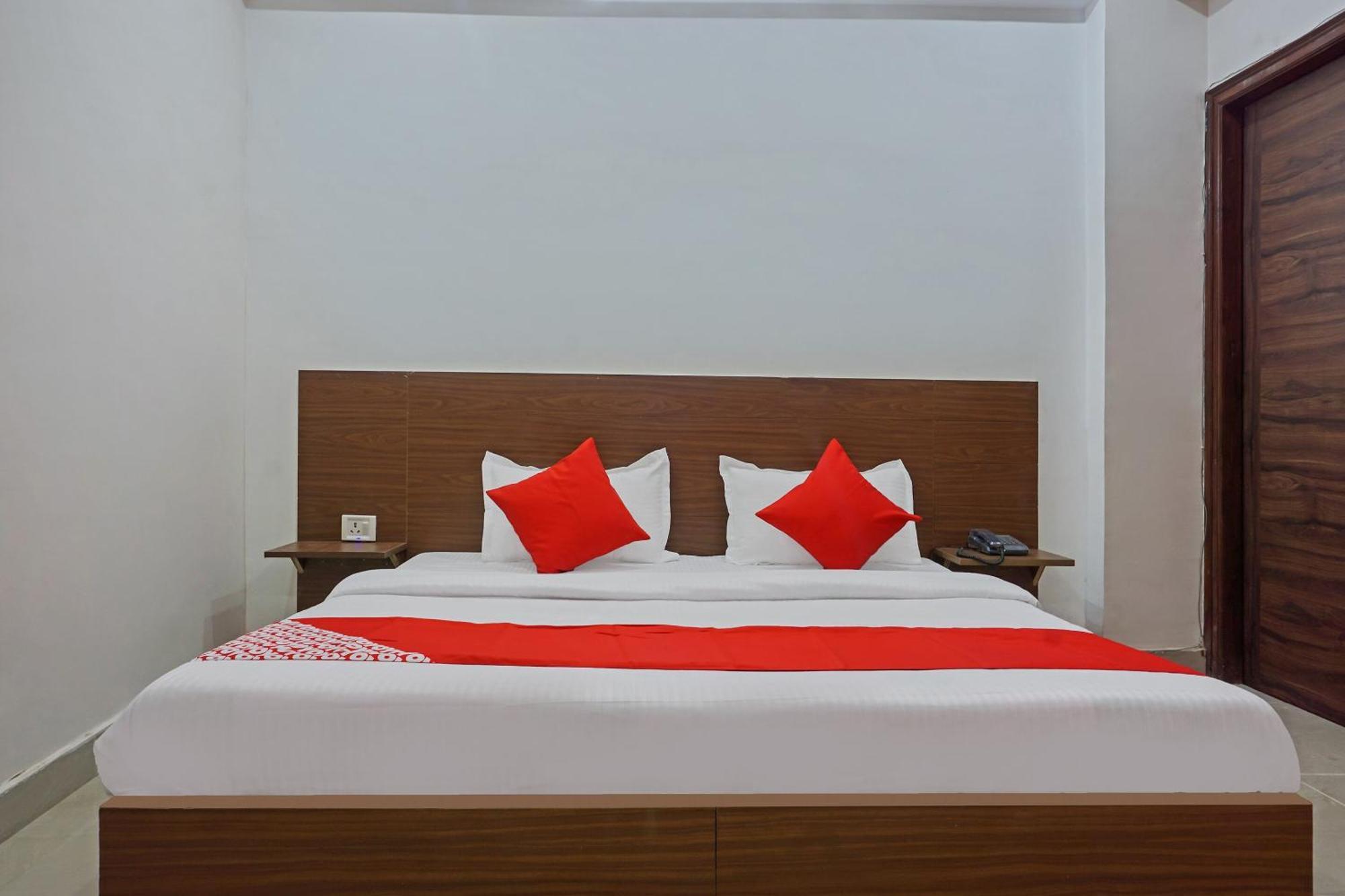 Hotel O Quadis Noida Exteriér fotografie