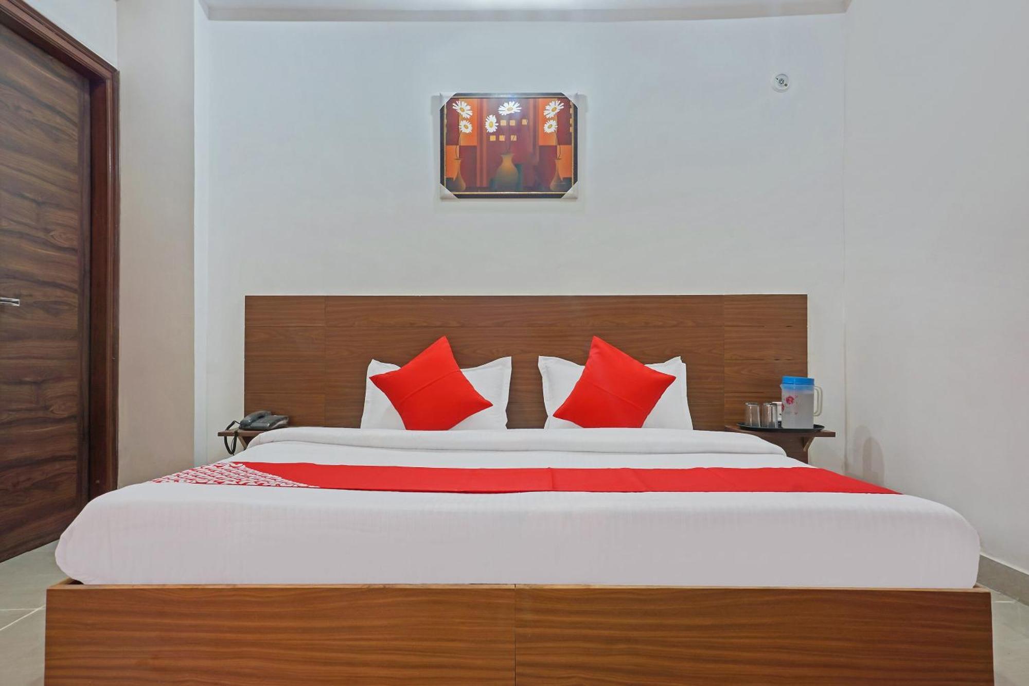 Hotel O Quadis Noida Exteriér fotografie