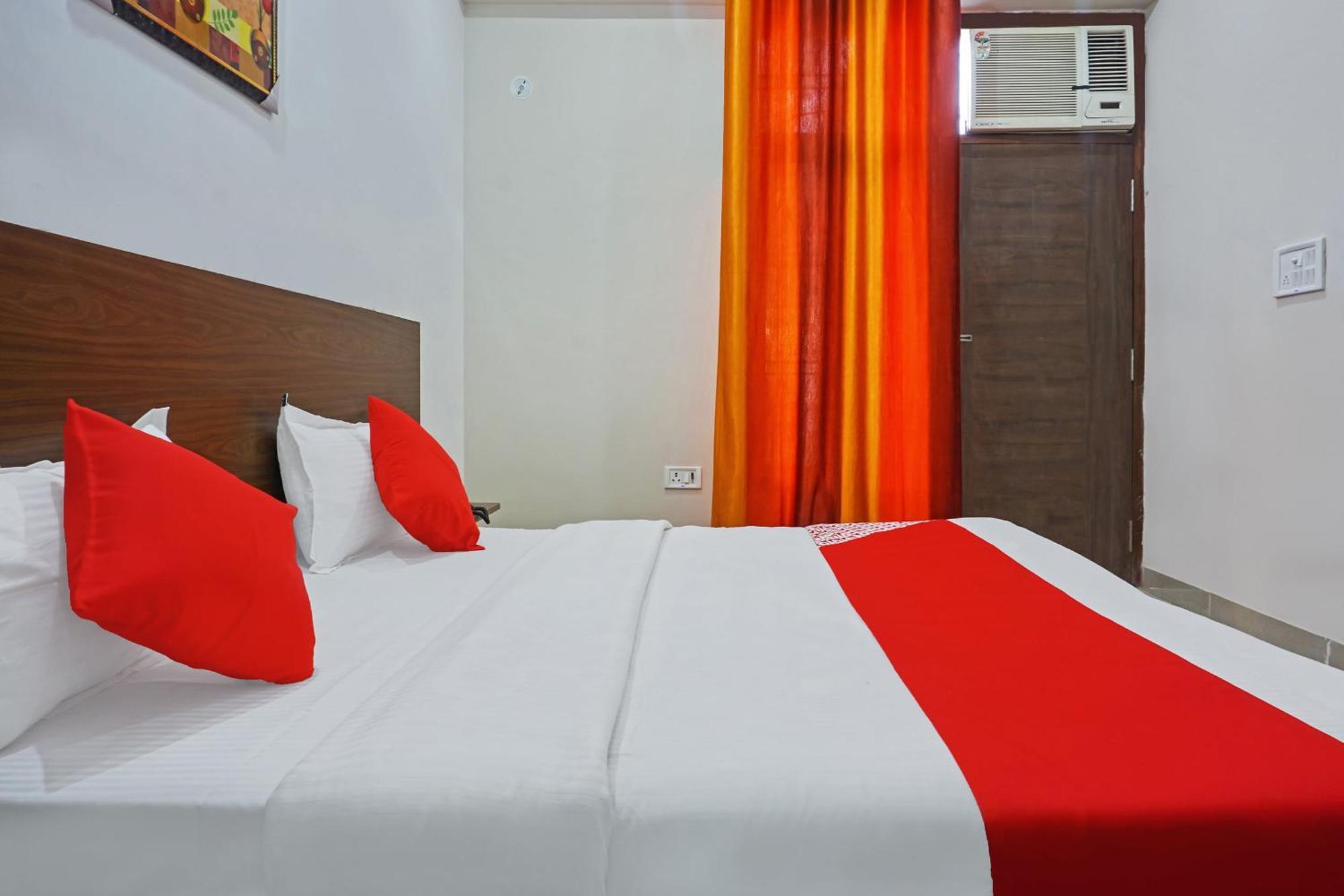 Hotel O Quadis Noida Exteriér fotografie